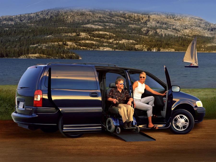  Chevrolet Venture 1996 года  (фото 2 из 14)